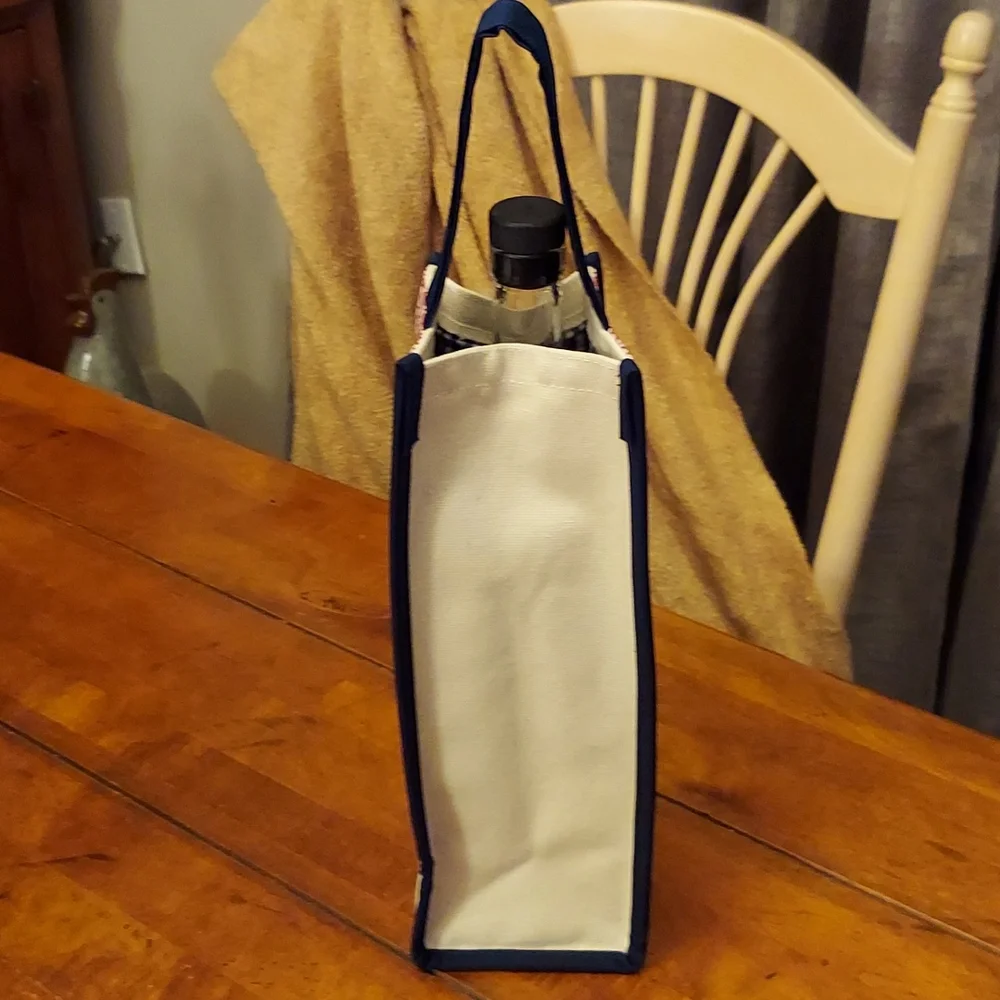 NEW | VINYARD VINES | MARTHA'S VINYARD | CANVAS WINE TOTE